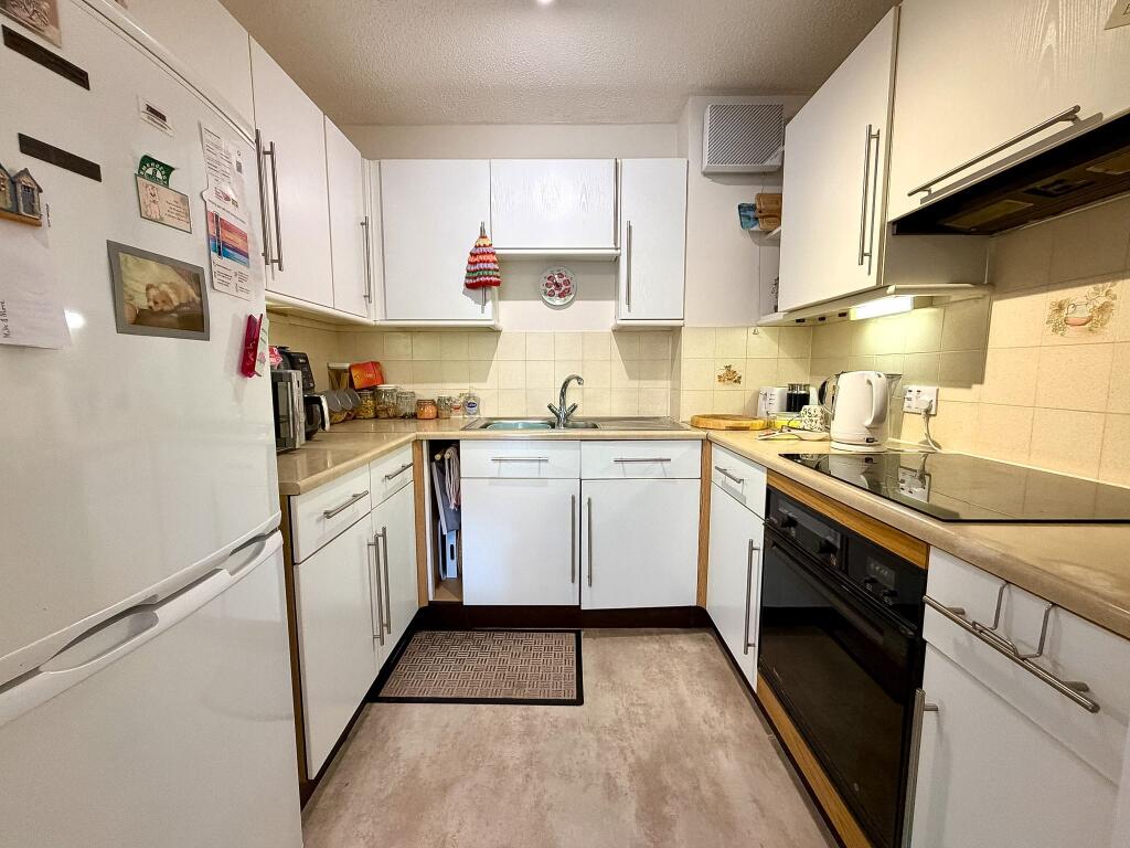 Apartment in East Suffolk, Woodbridge - View 3
