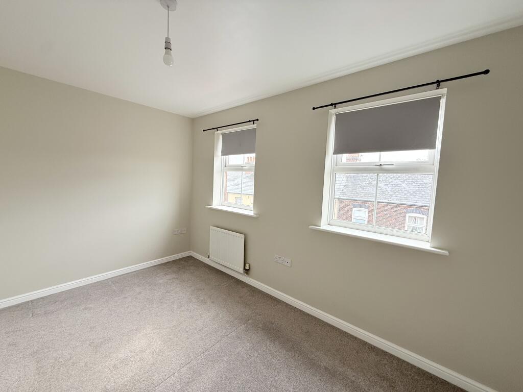 House in Nottingham - View 5