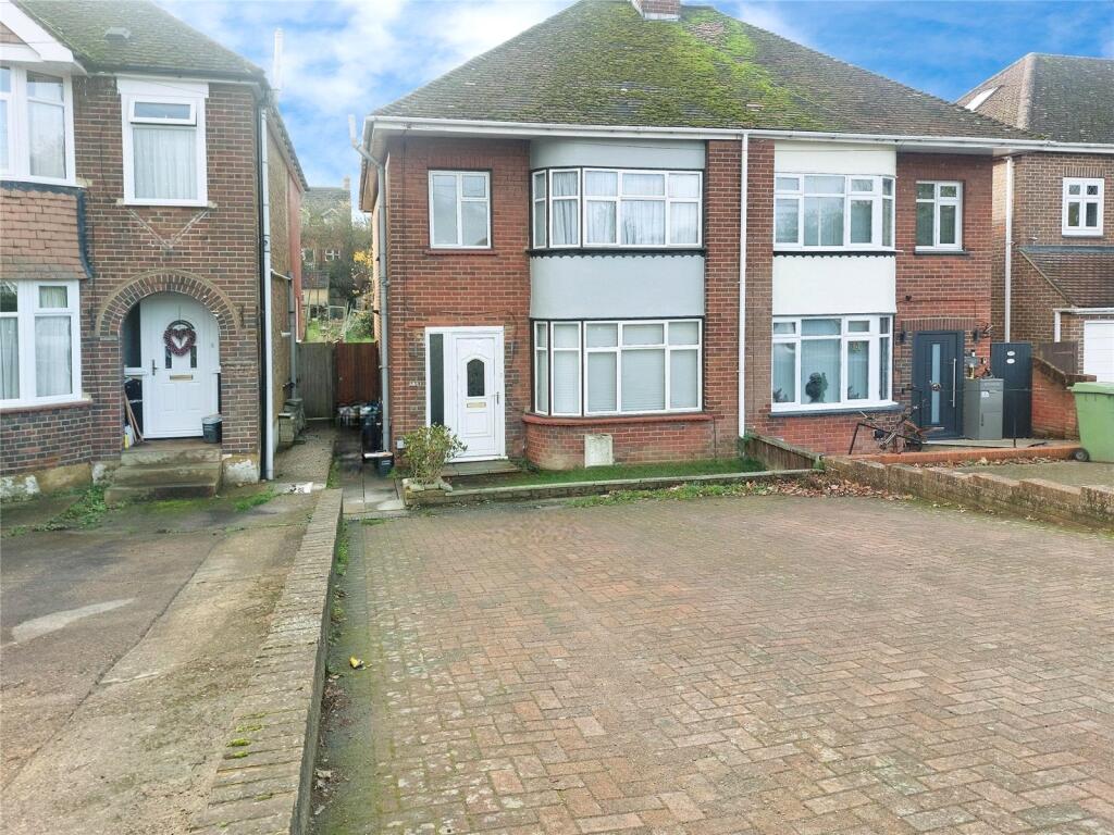 Main image of property: London Road, Sittingbourne, Kent, ME10