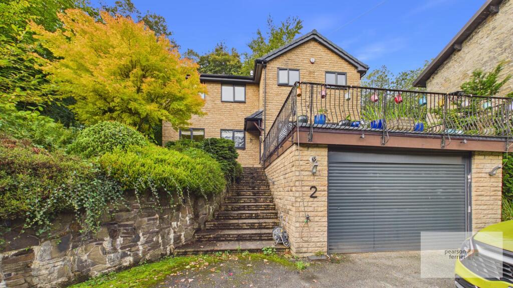 4-bed detached on Ox Hey Close, Ramsbottom, Bury, £600,000