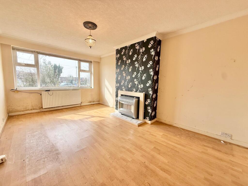 , Leaford Avenue, Denton photo 3