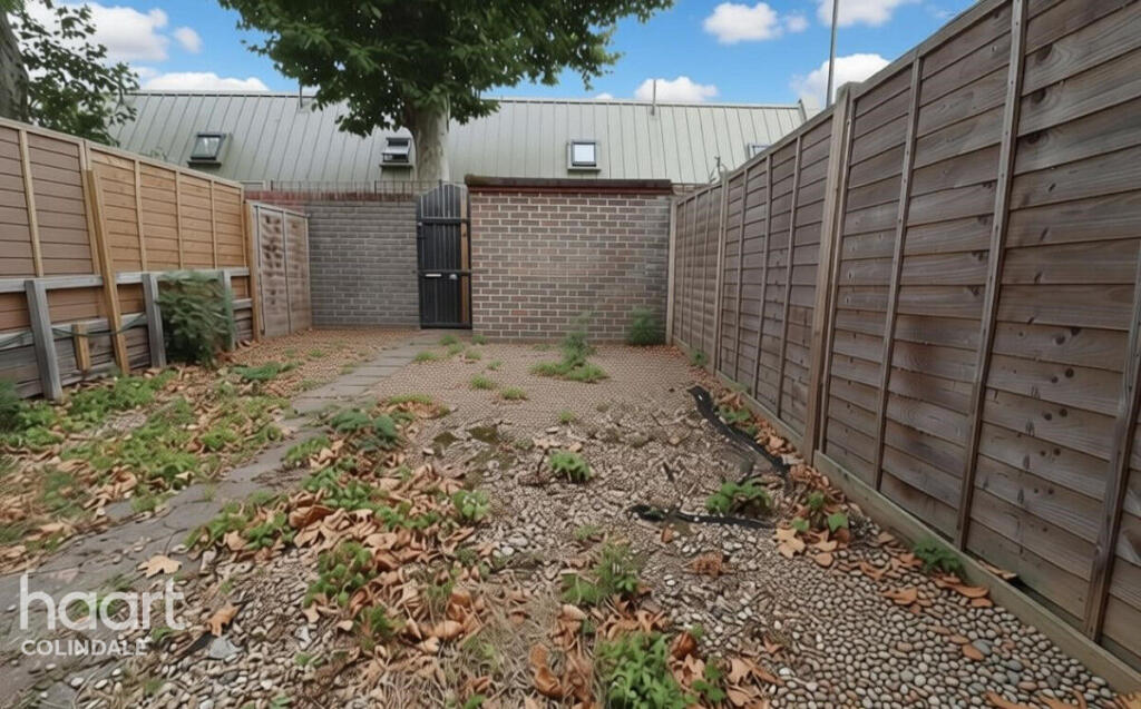 House in London, Grahame Park, Colindale - View 5
