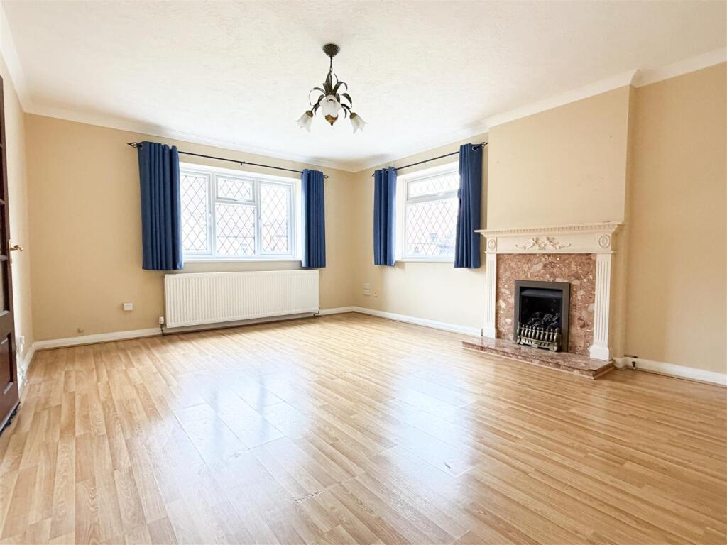 House in Wealden, Hailsham - View 2