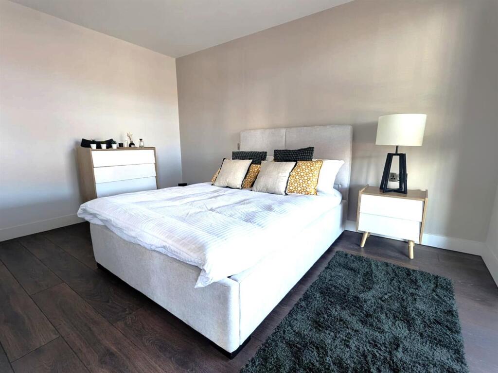 Apartment in Liverpool - View 5