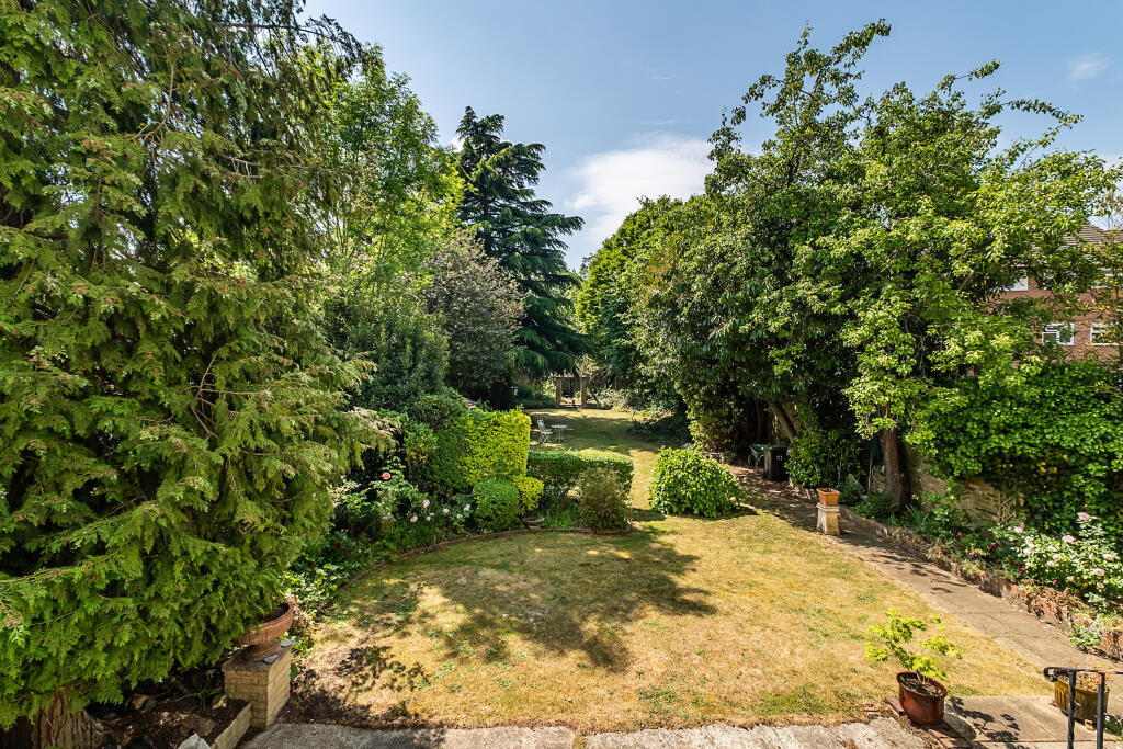Main image of property: Oak Hill Road, Surbiton, KT6