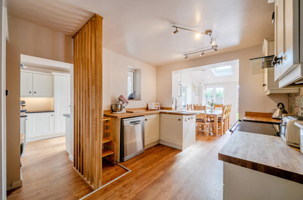House in Reading - View 5
