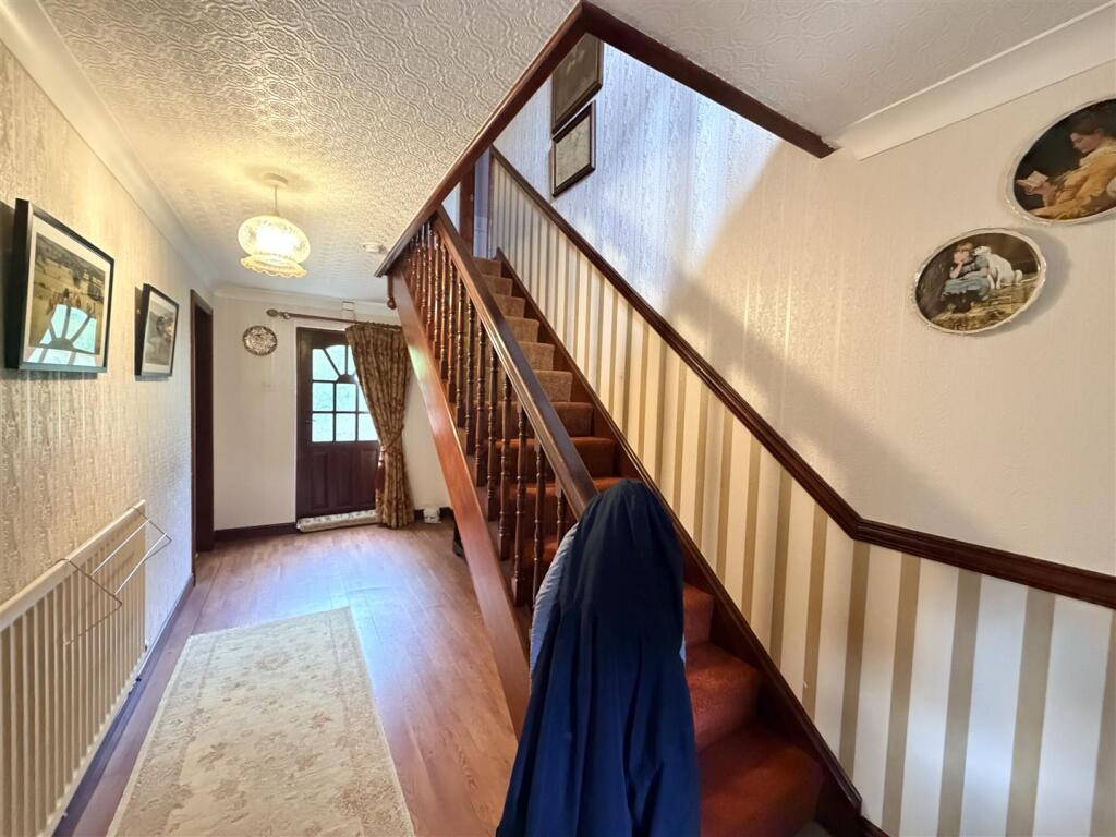 House in Staffordshire Moorlands, Butterton - More