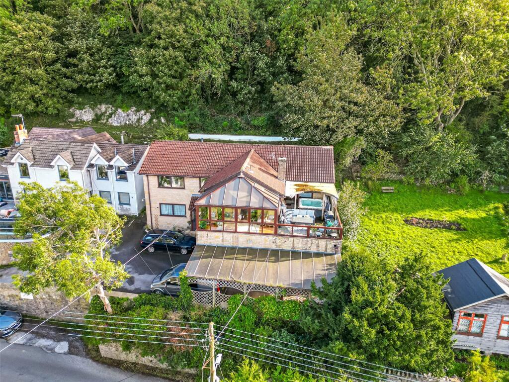 Main image of property: Kewstoke Road, Kewstoke, Weston-super-Mare, Somerset, BS22