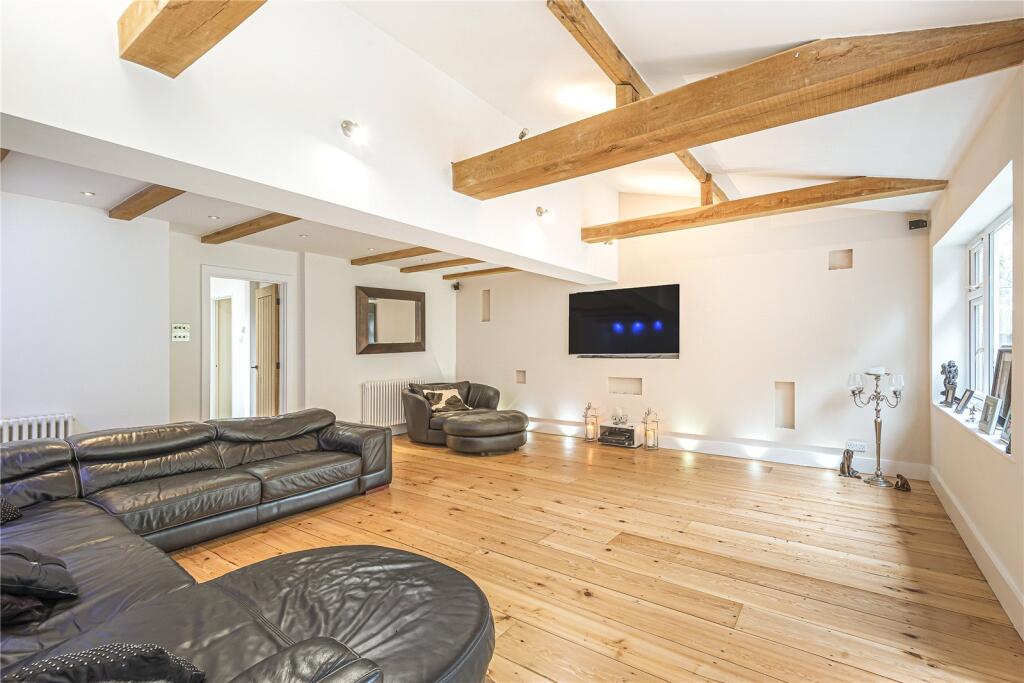 House in Uxbridge, Hillingdon - View 4