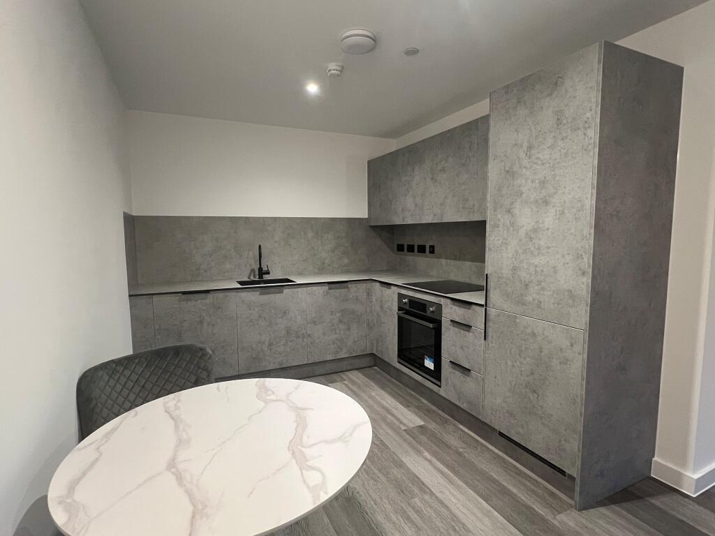 Apartment in Manchester - View 4
