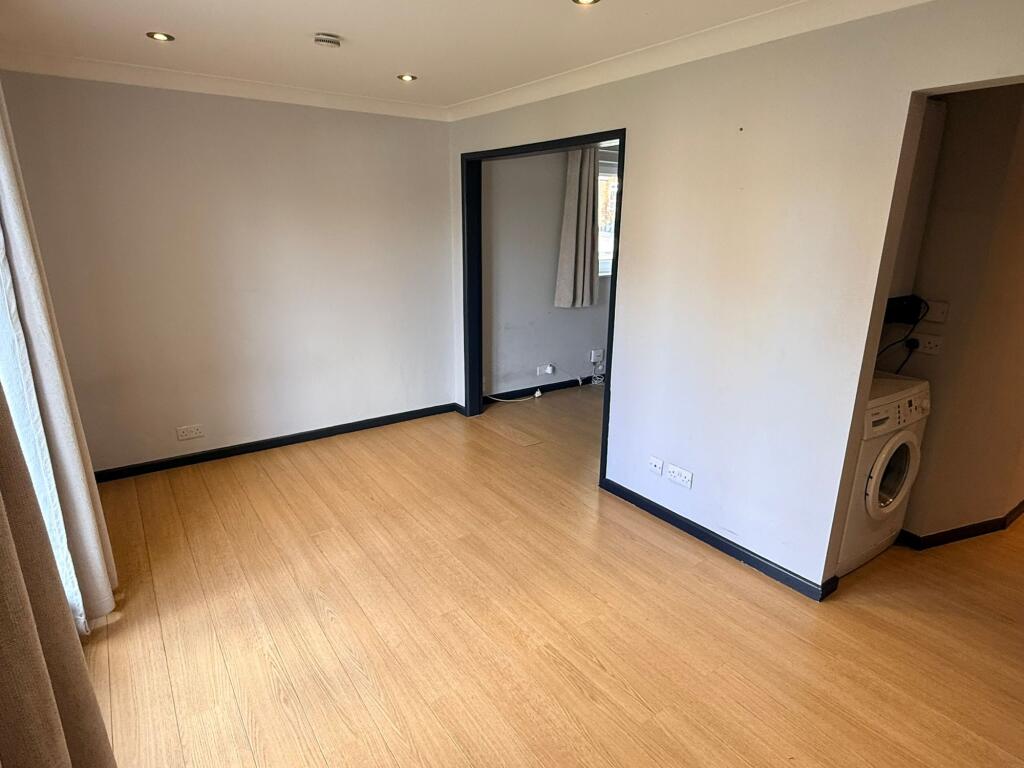 Apartment in Wakefield - View 2