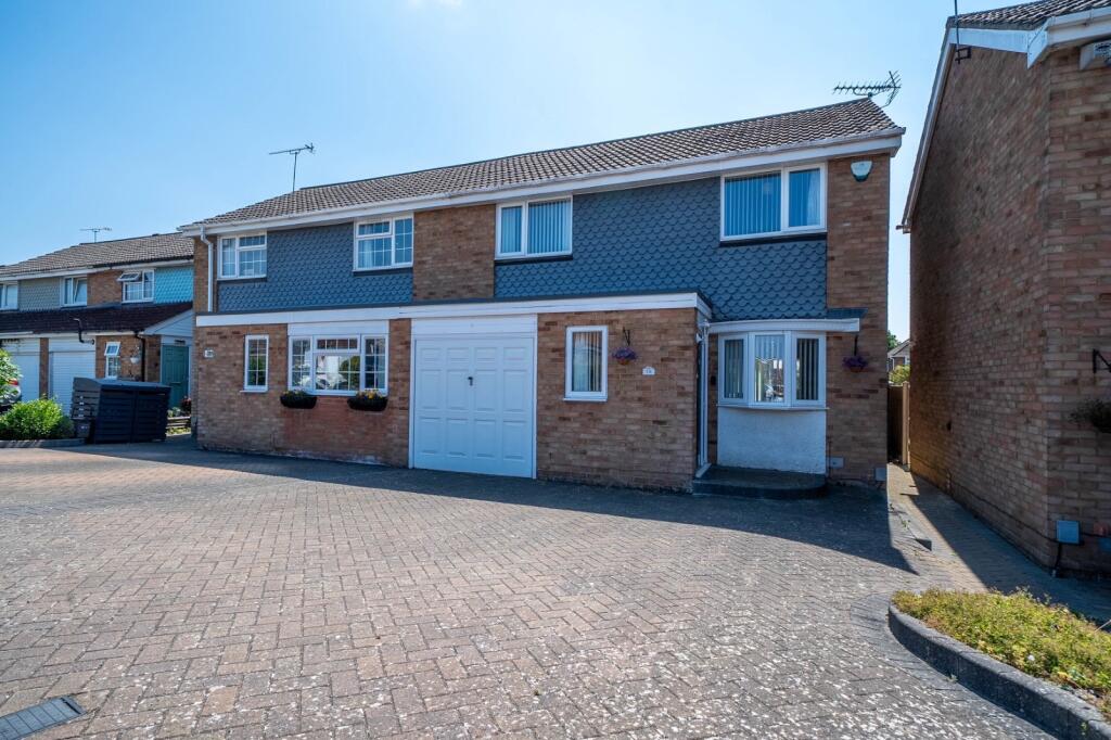 Main image of property: Salters Way, Dunstable, LU6