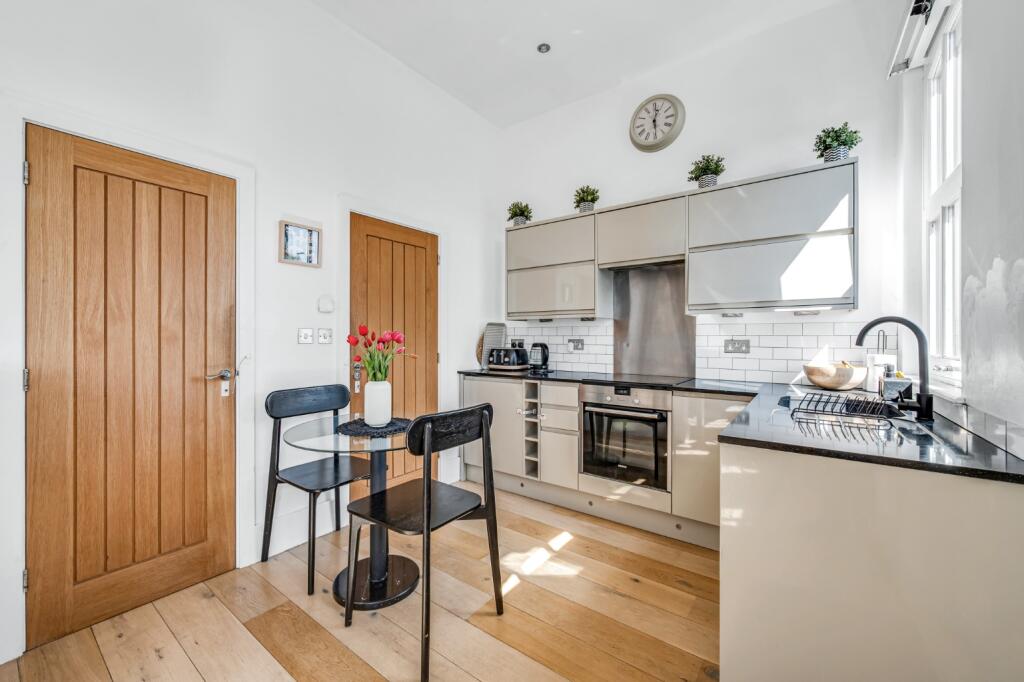 House in London, West Kensington - View 3