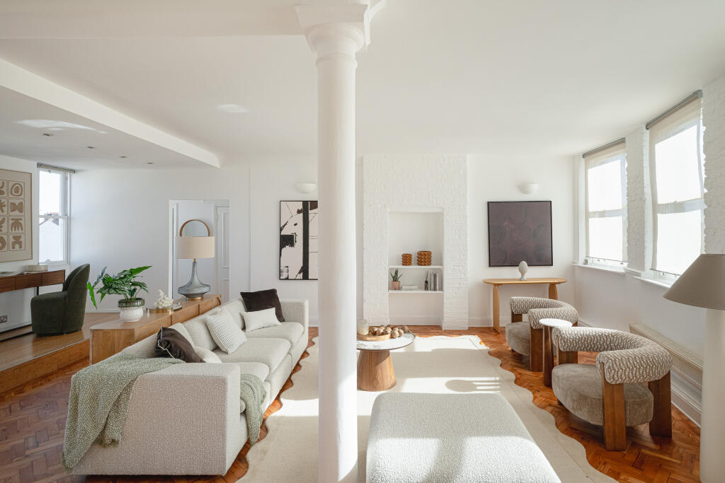 Colonnade Apartments, Wilton Way, E8 photo 2