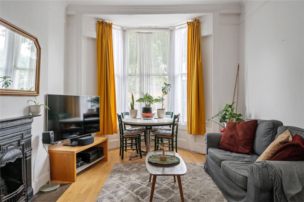 House in London, Finsbury Park - View 4