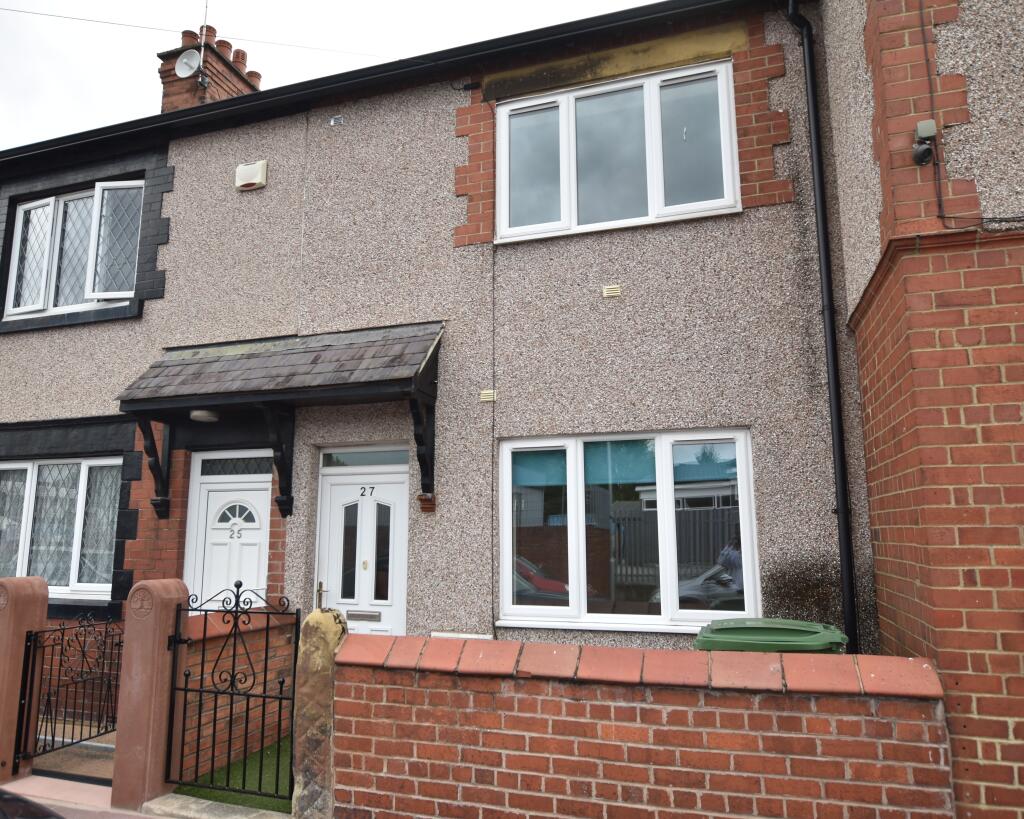 Main image of property: 27 Lea Road, Wrexham, LL13 7NA