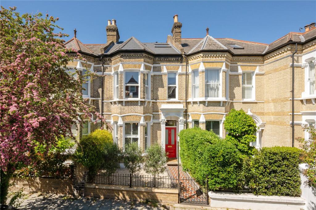 Main image of property: Elms Crescent, SW4