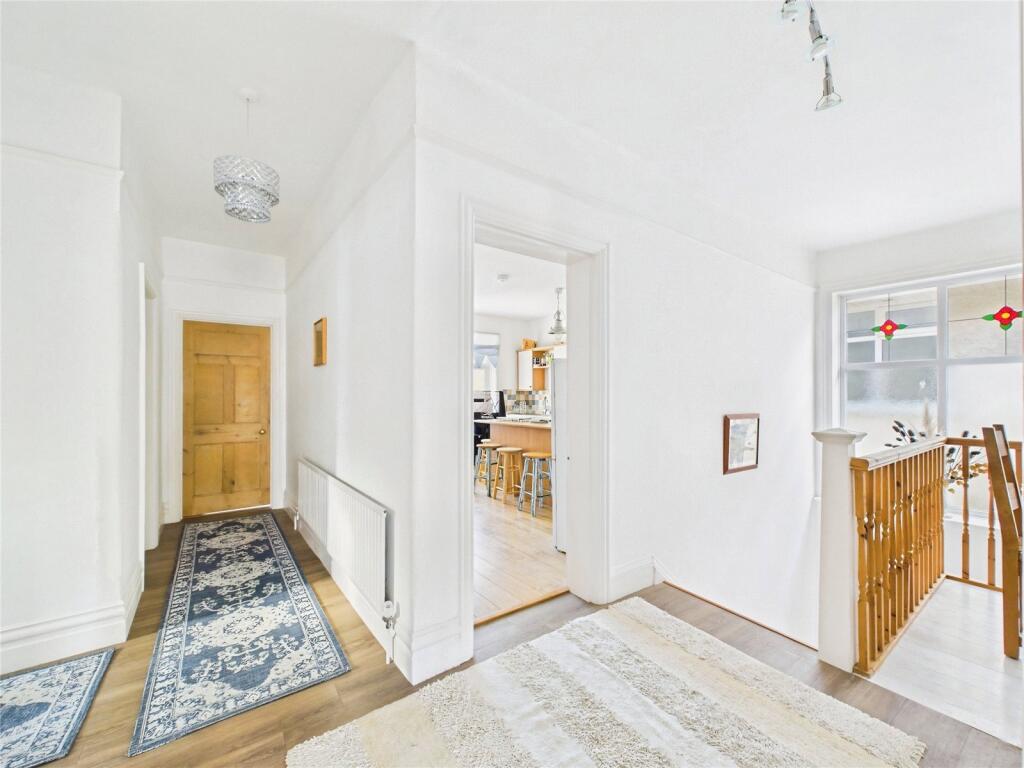 Stourcliffe Avenue, Bournemouth, BH6 - View 5