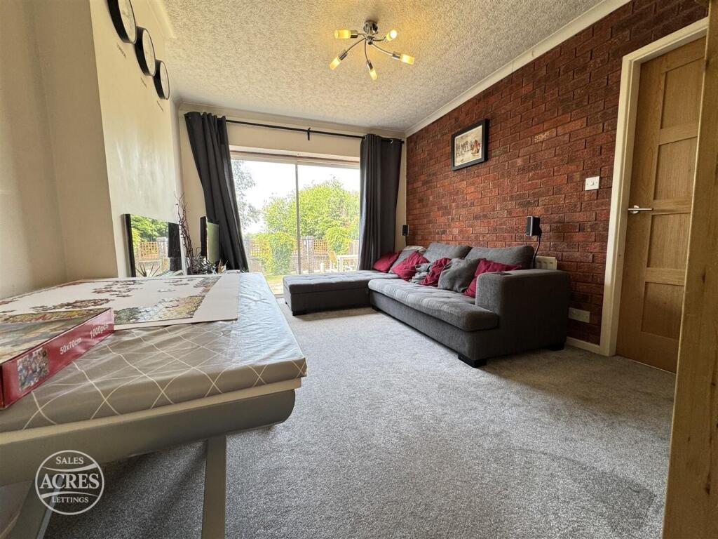 House in Sandwell, West Midlands - View 2