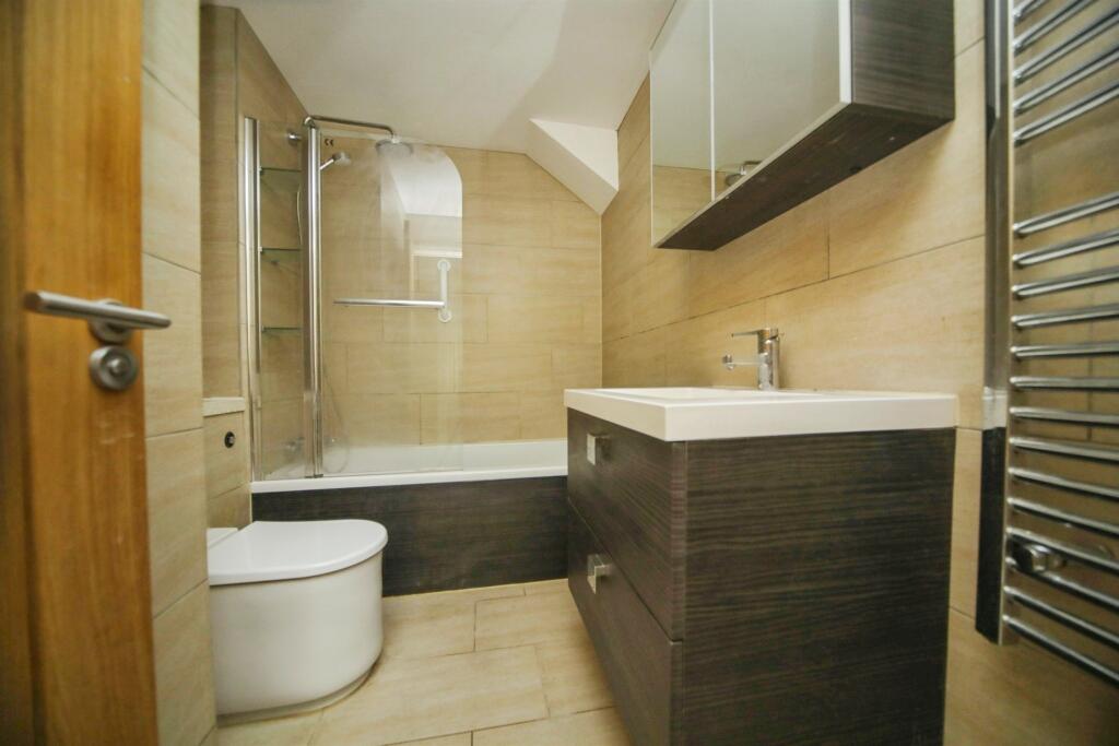 Apartment in Ipswich - View 4