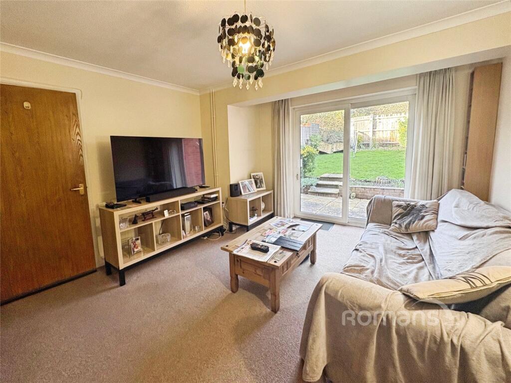Carshalton Way, Lower Earley, Reading photo 3