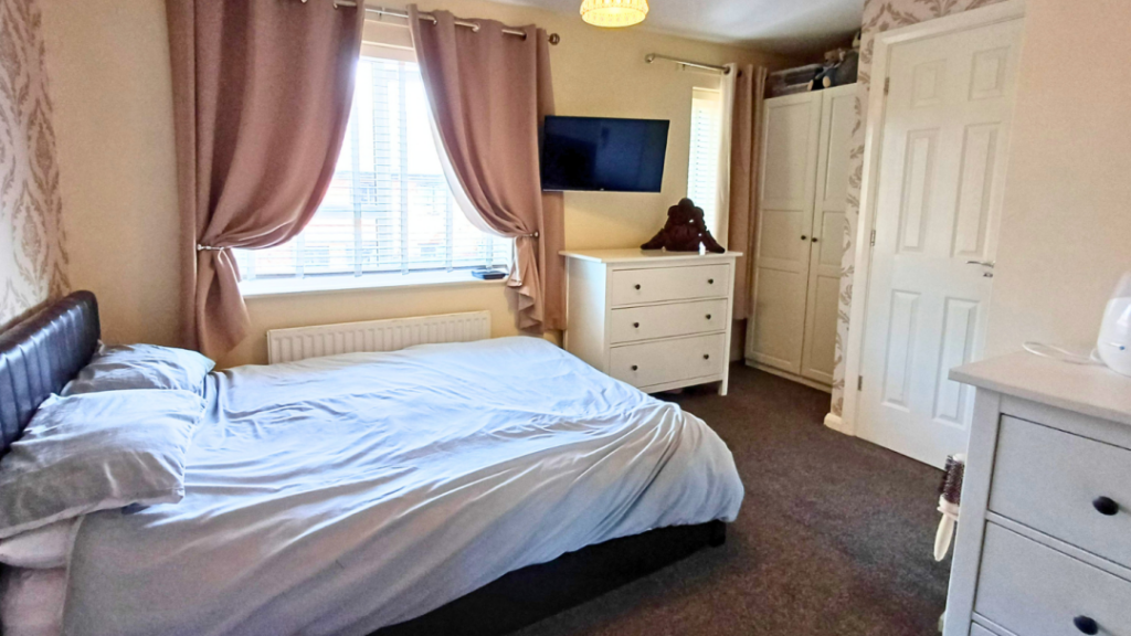 House in Wigan, Greater Manchester - View 4