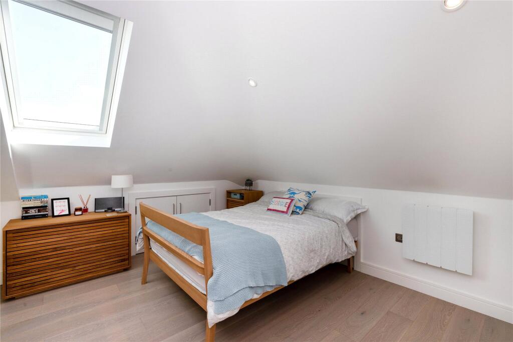 Mulberry House, Wokingham, Berkshire, RG40 - View 4