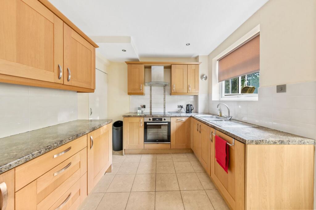 Hillside Avenue, Newton-Le-Willows, WA12 photo 3