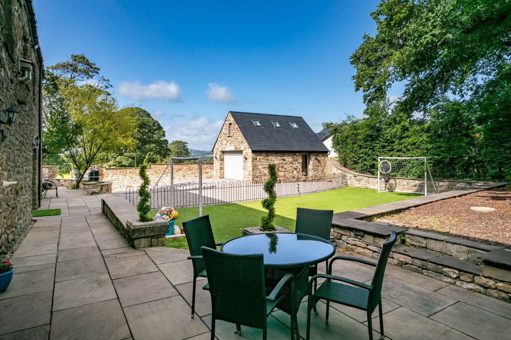 House in Lancaster - View 5