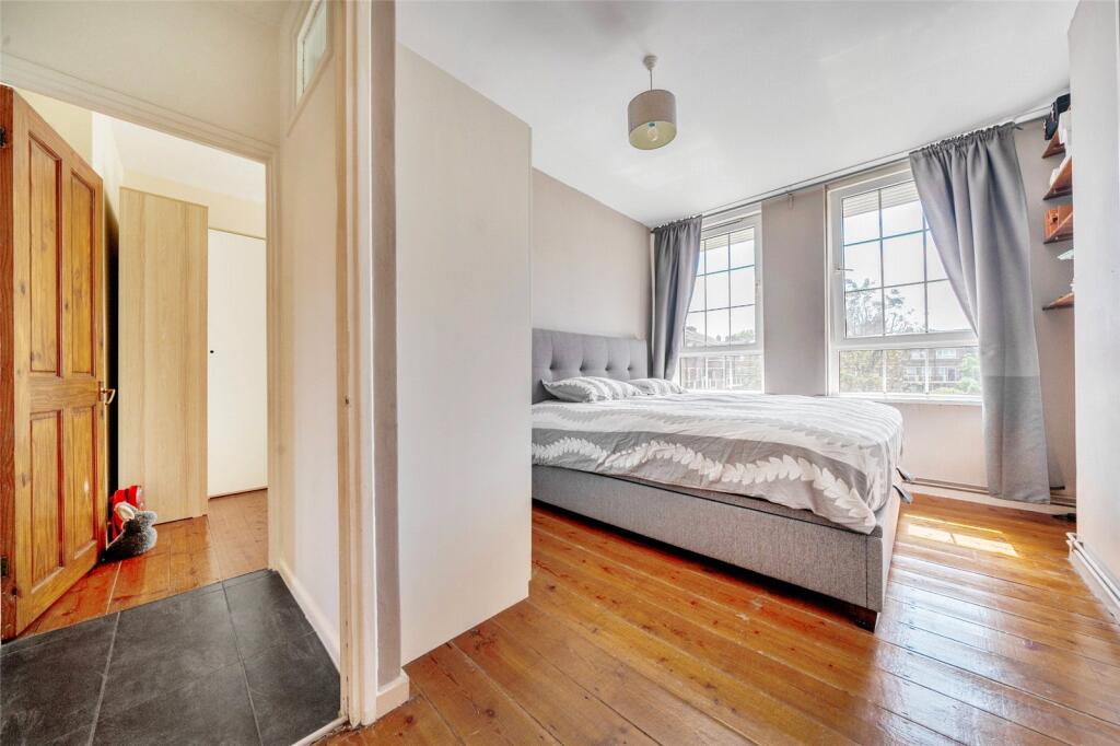 Hythe House, Swan Road, Rotherhithe Village, SE16 photo 4