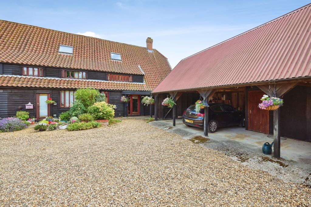 Main image of property: Parsonage Court, Whittlesford, Cambridge, Cambridgeshire, CB22