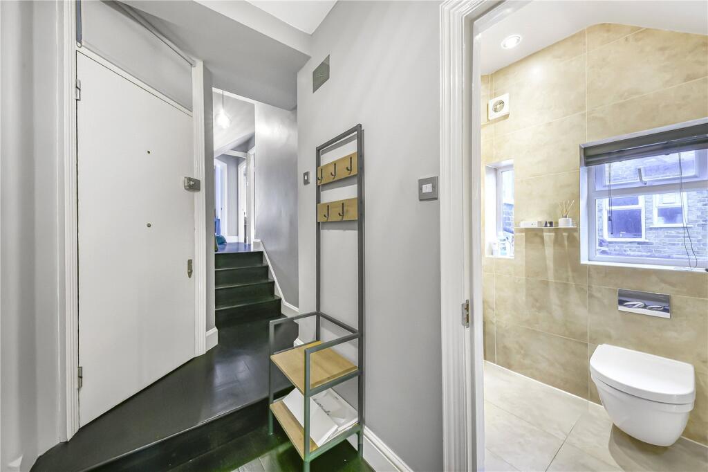 Apartment in London - View 5
