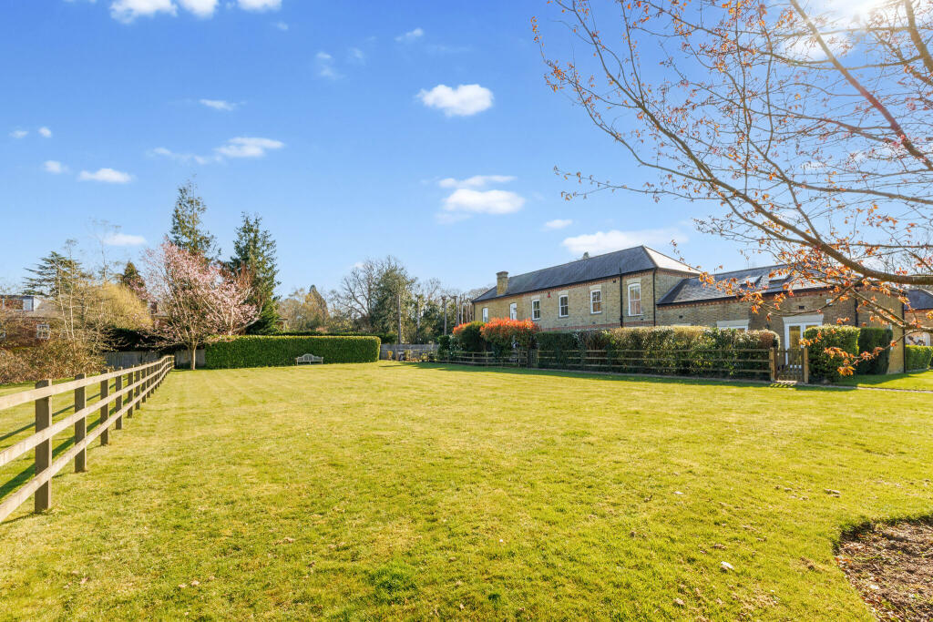 Lawson Way, Ascot, SL5 photo 2