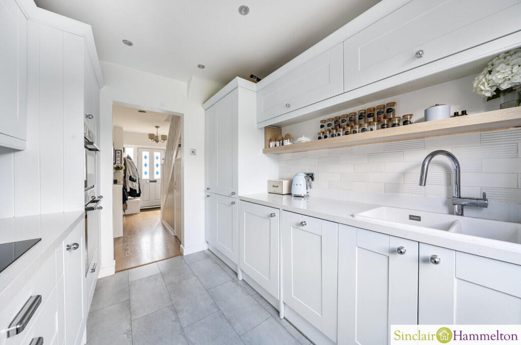 House in Tonbridge - More
