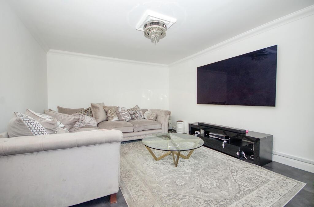 House in Southampton - View 3