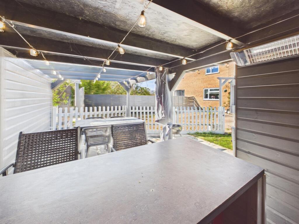House in King's Lynn and West Norfolk, Church End, Walpole - More