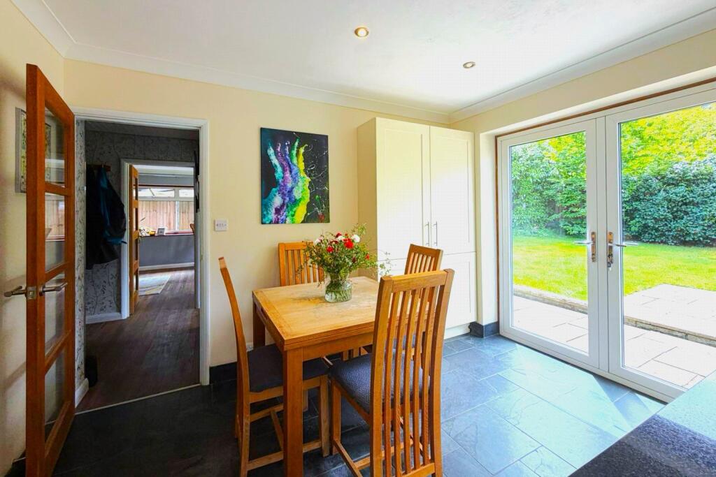 House in Guildford, Ash - View 5