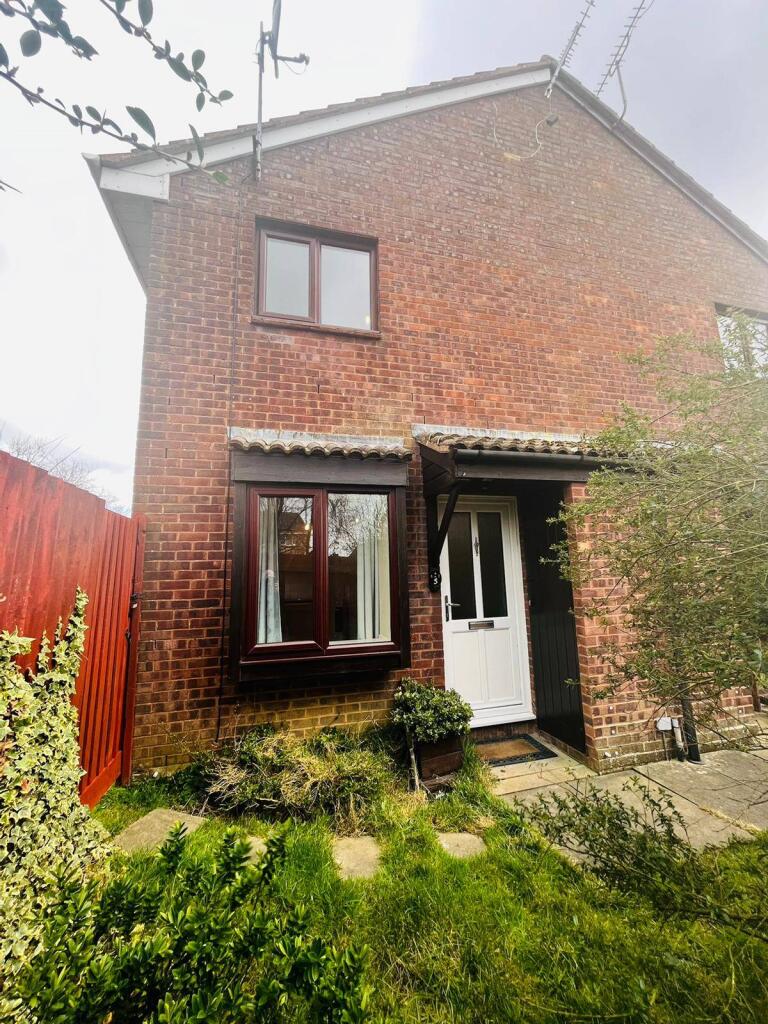 Main image of property: Chandos Close, Grange Park, Swindon, SN5 6AF