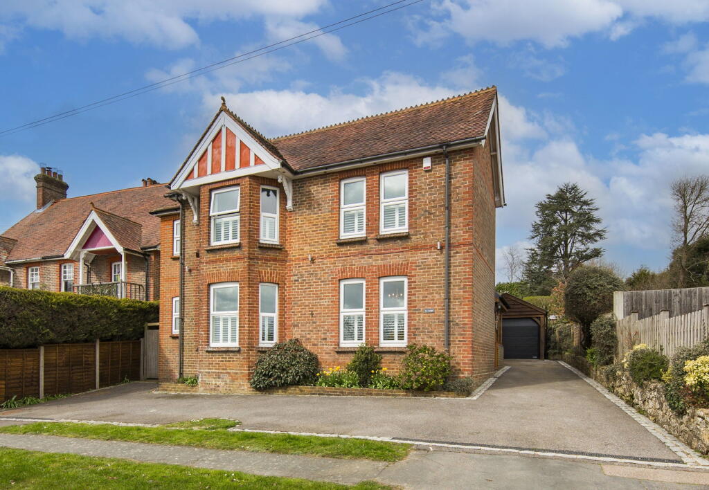 4-bed detached on Osborne Road, Crowborough, £845,000