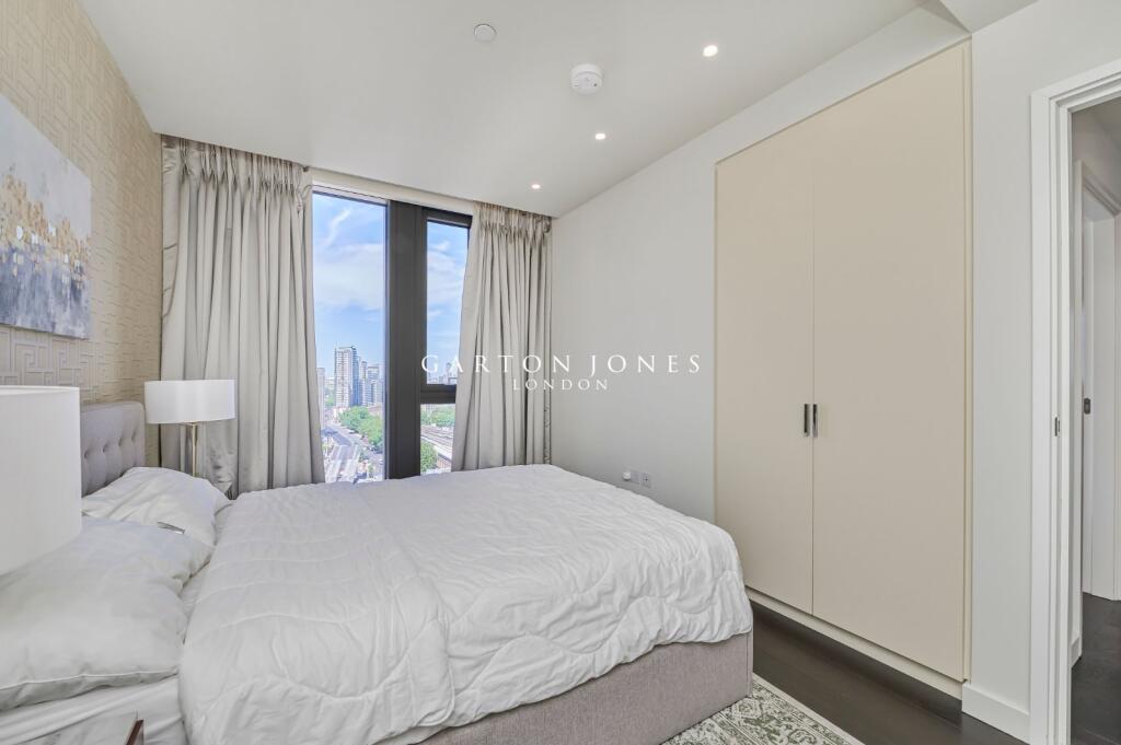 Apartment in London - View 5