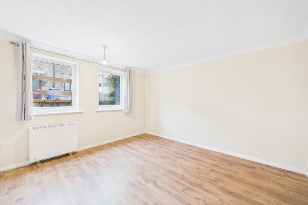 Apartment in Ipswich - More