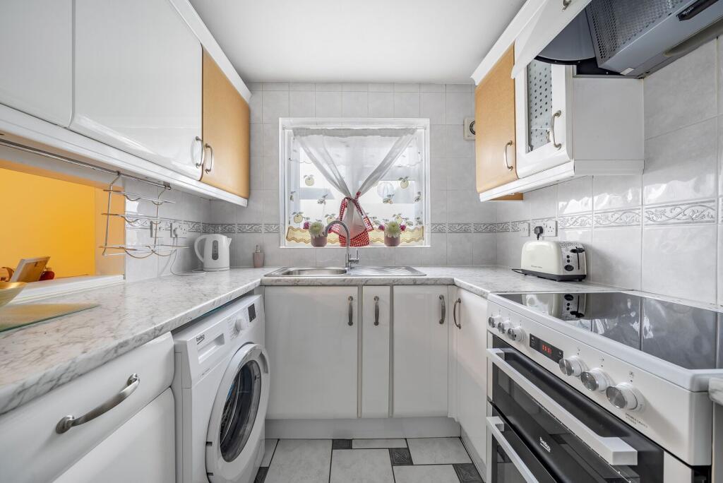 Apartment in London - More