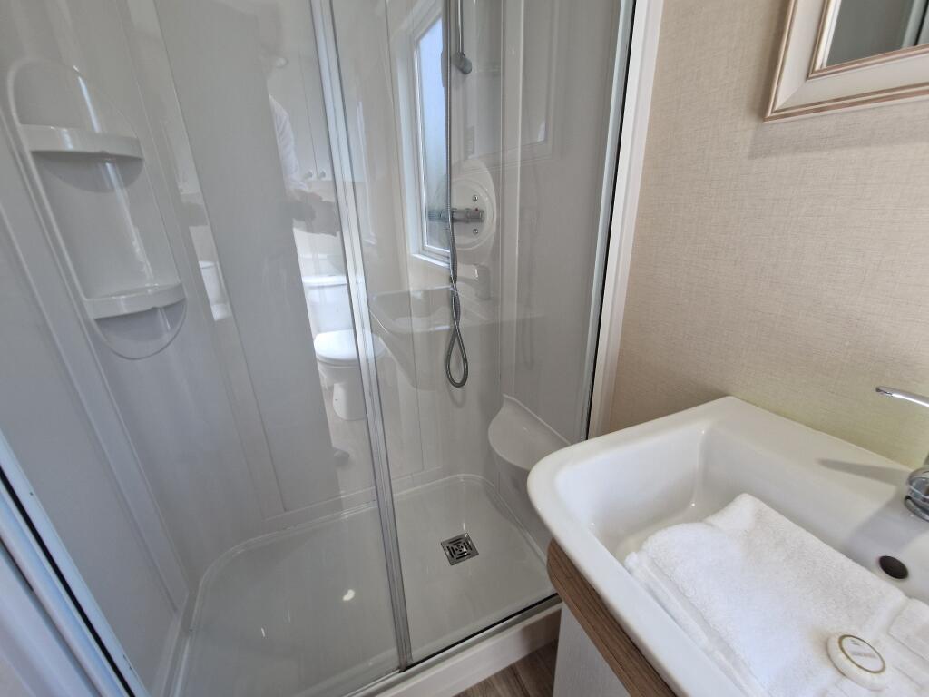 The Brambles, Finlake Park, Finlake, Newton Abbot,  TQ13 0EJ photo 4
