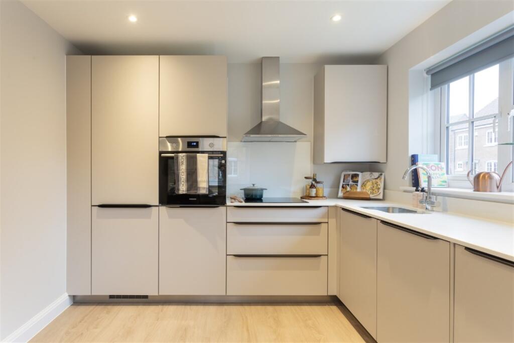 House in Doncaster - View 4