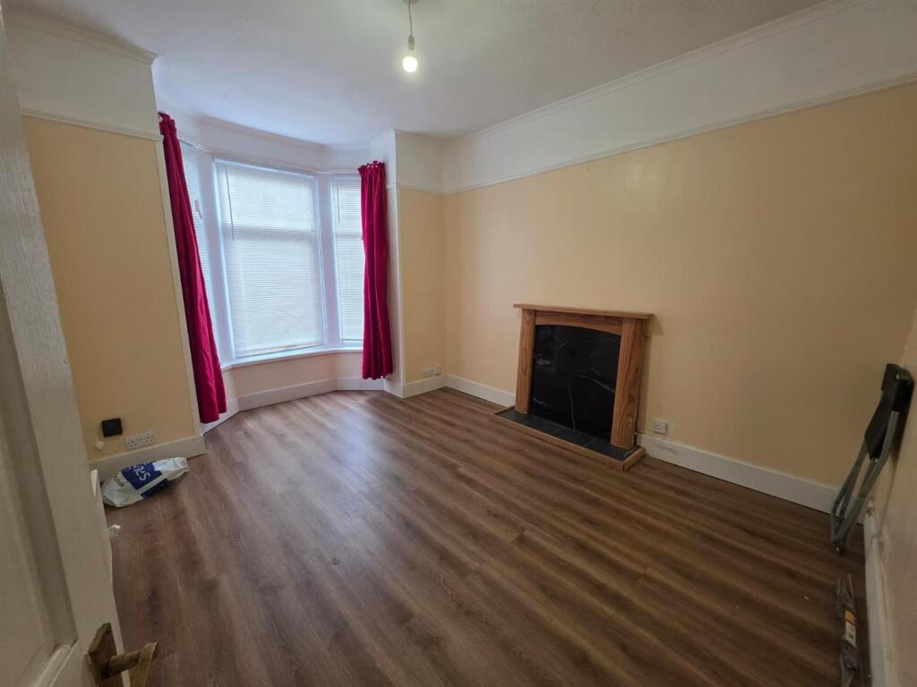 House in Portsmouth - View 5