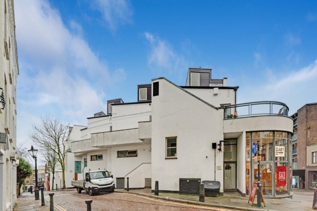 Main image of property: 2 Back Lane, Nw3