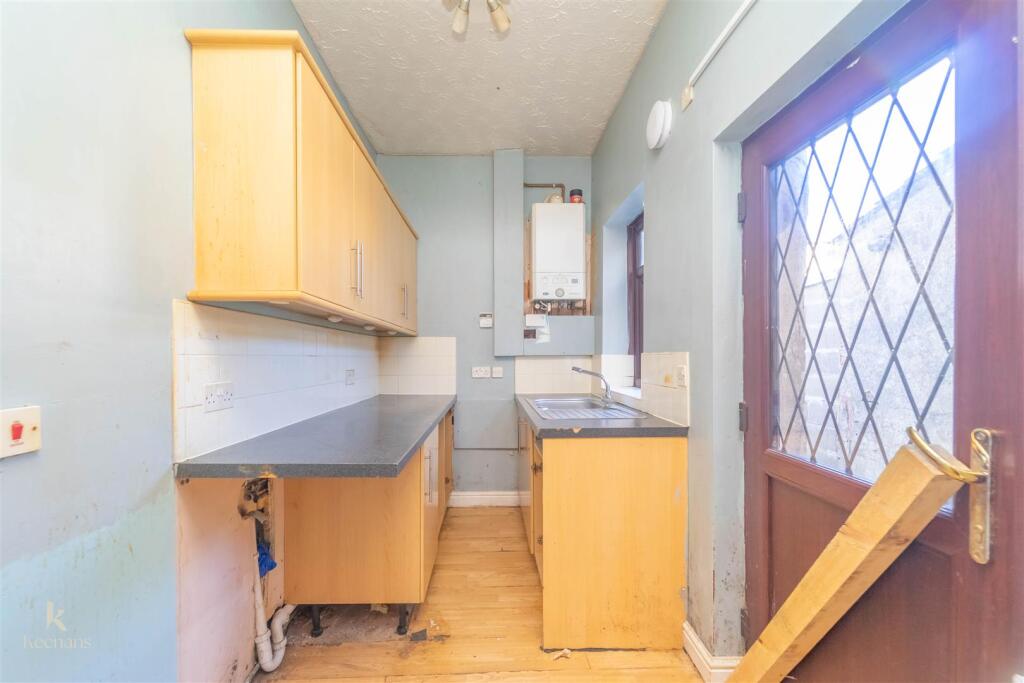 House in Burnley, Lancashire - View 4