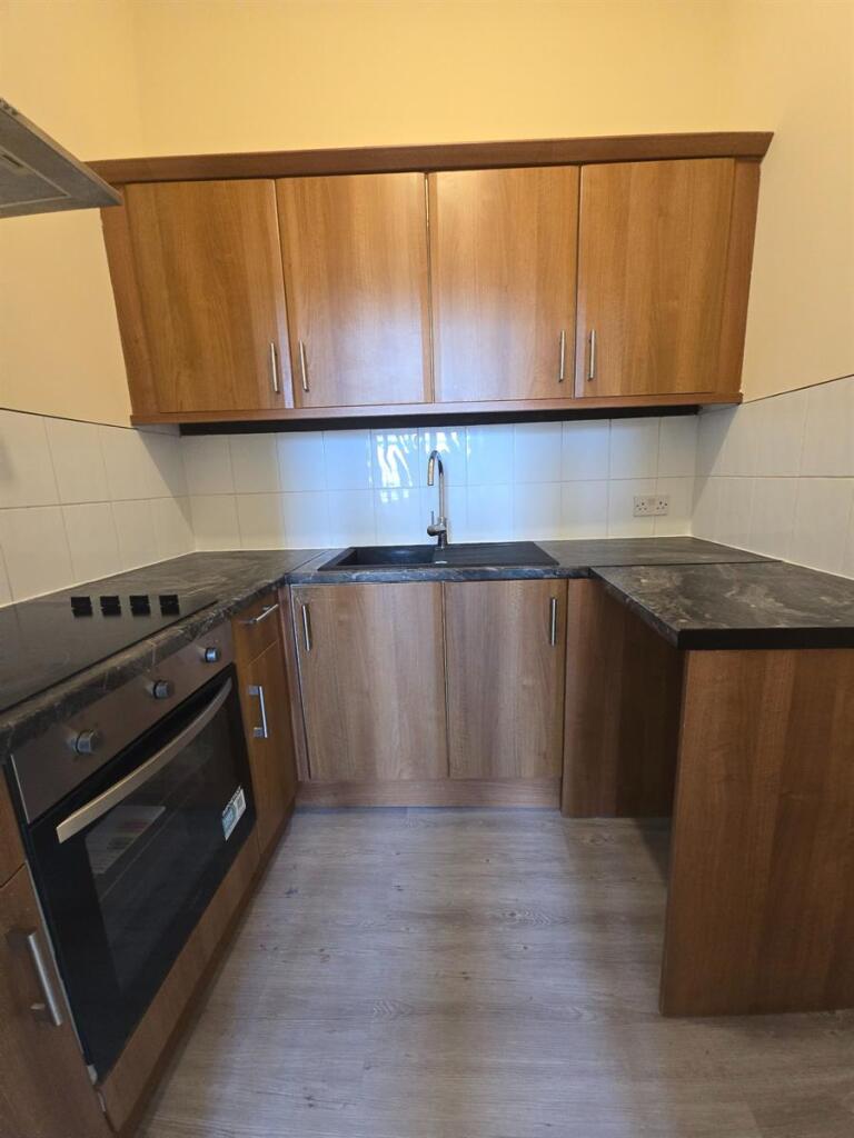 Apartment in Stockport - View 4