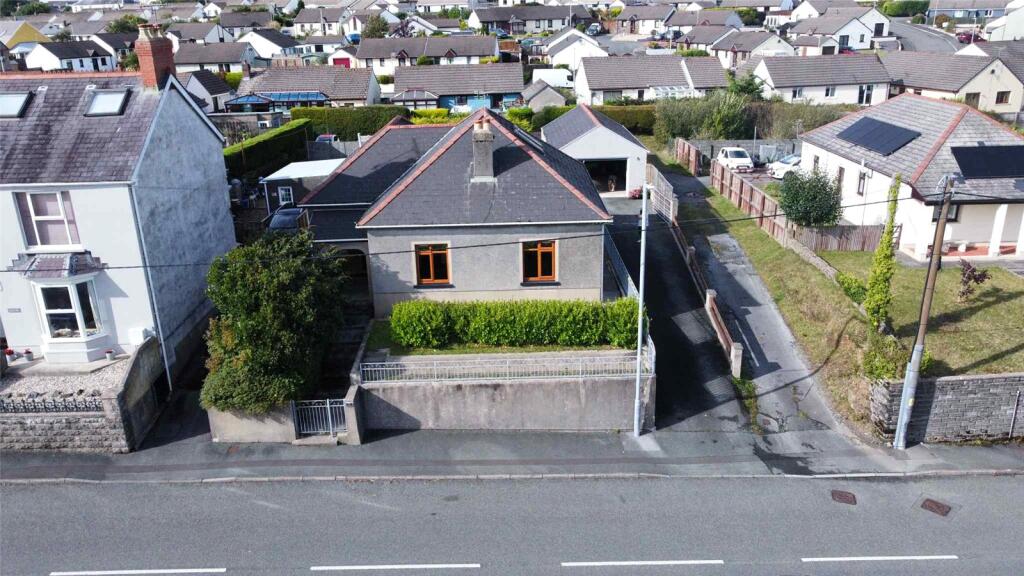 Main image of property: Carmarthen Road, Kilgetty, Pembrokeshire, SA68
