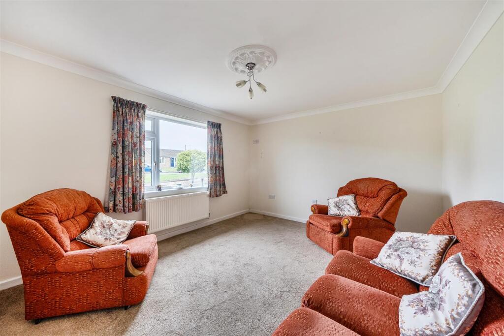 House in Peasedown St. John, Bath and North East Somerset - View 4